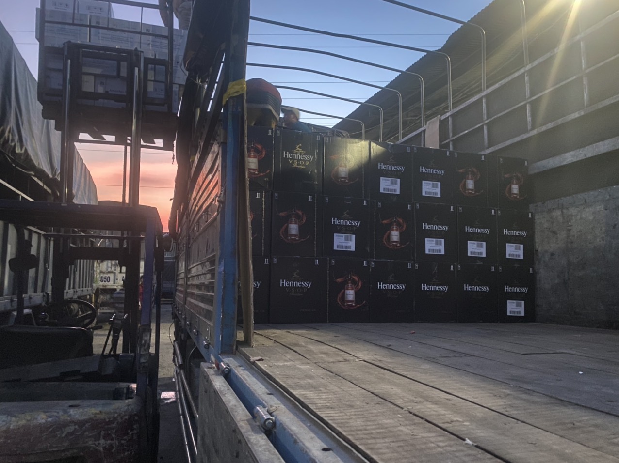 dịch vụ vận chuyển hàng sự kiện