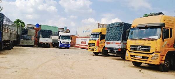 vận chuyển thiết bị quảng cáo